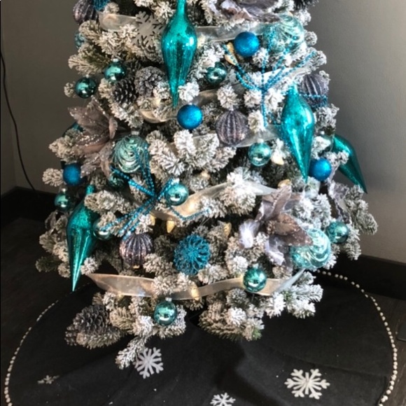 Turquoise Glitter Ornament Set - Picture 3 of 3